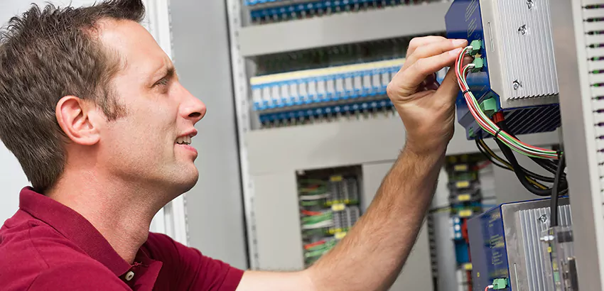 Offshore and Petroleum Facility Electrician in Alpharetta